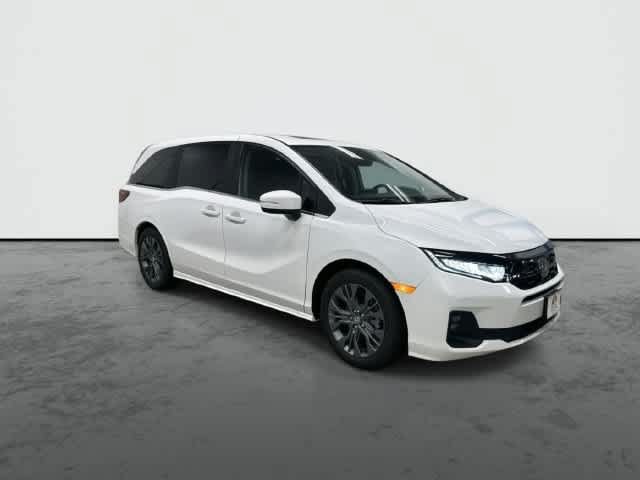 Certified 2026 Honda Odyssey Touring image 5