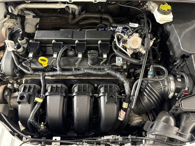 Used 2018 Ford Focus SE FWD image 12
