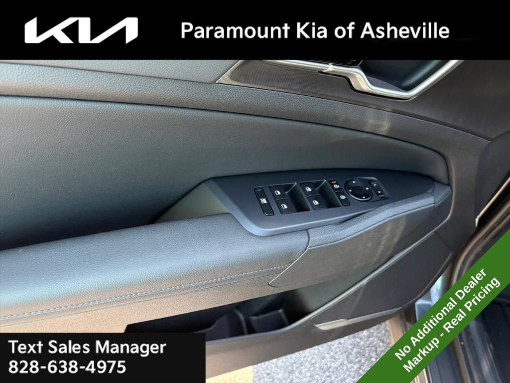 New 2026 Kia Sportage EX AWD/4WD image 25