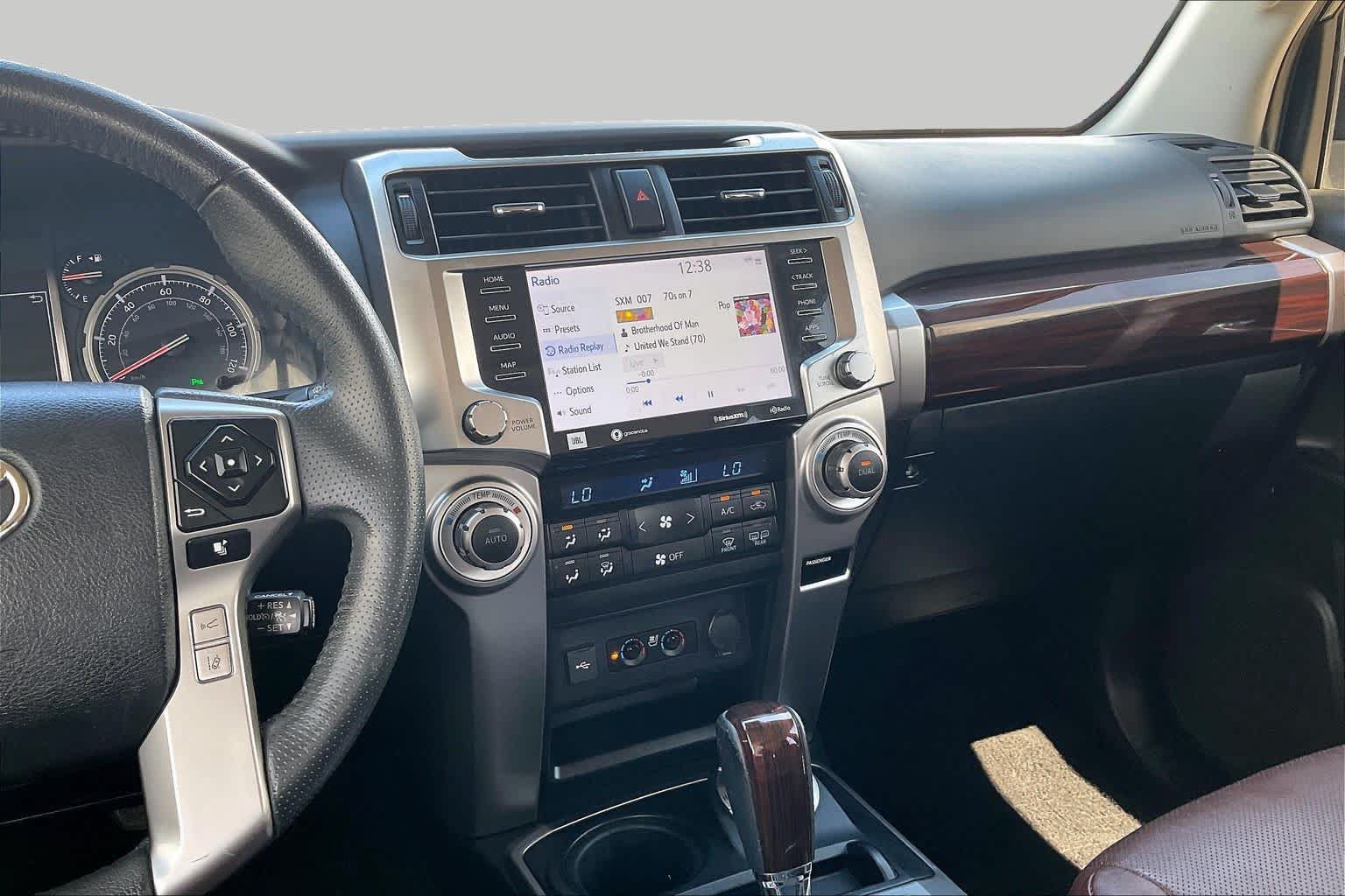 Used 2021 Toyota 4Runner Limited AWD/4WD image 13