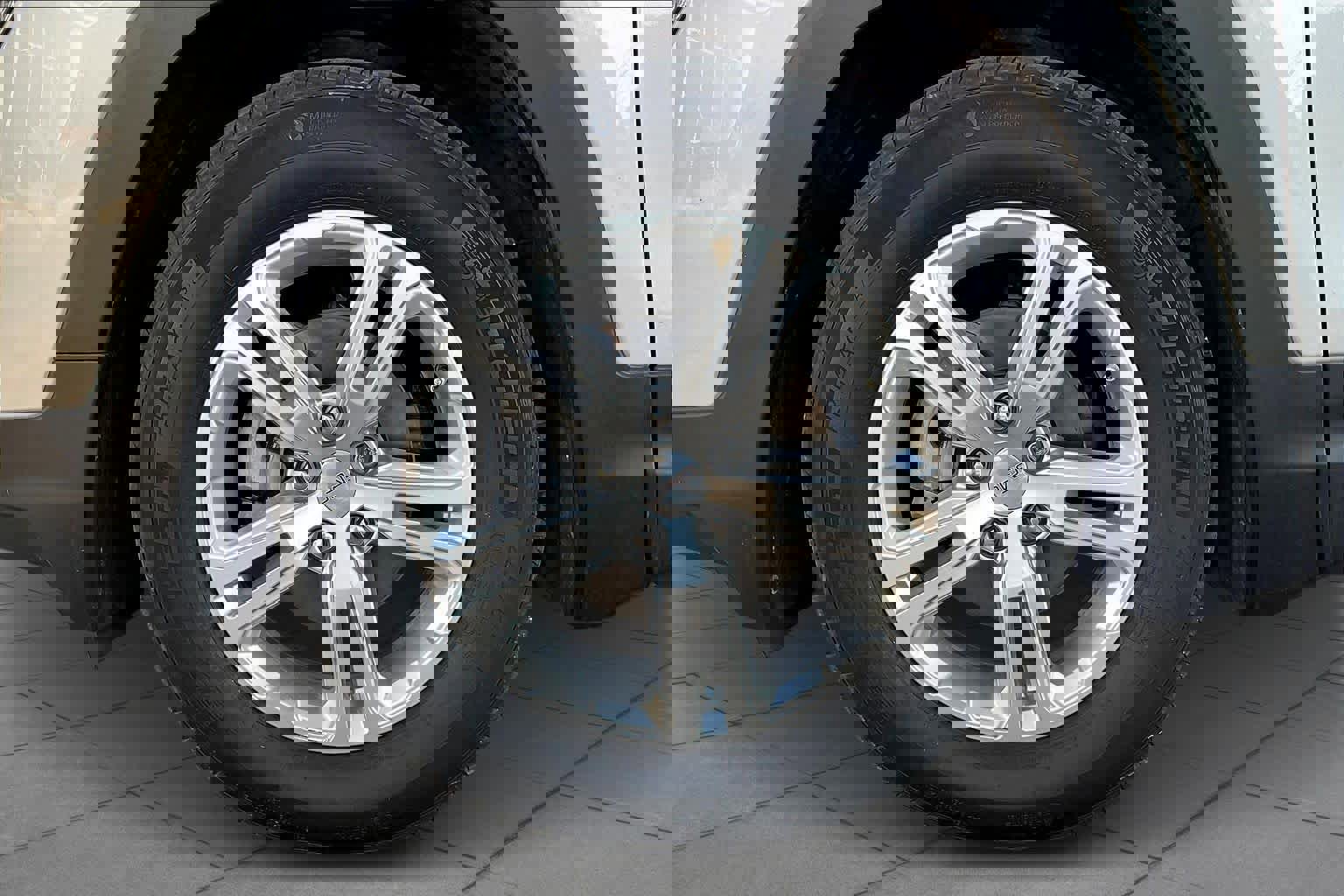 Used 2022 GMC Terrain SLE w/ Driver Convenience Package image 10