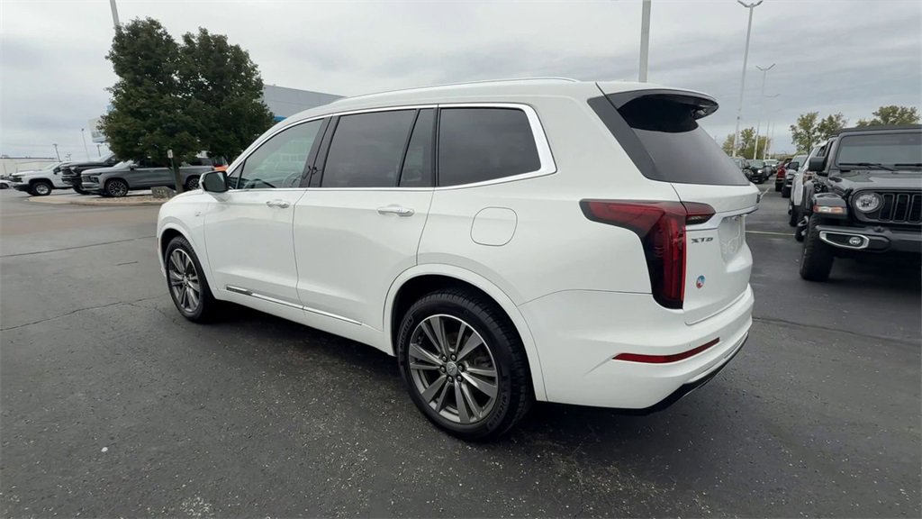 Used 2021 Cadillac XT6 Premium Luxury image 6