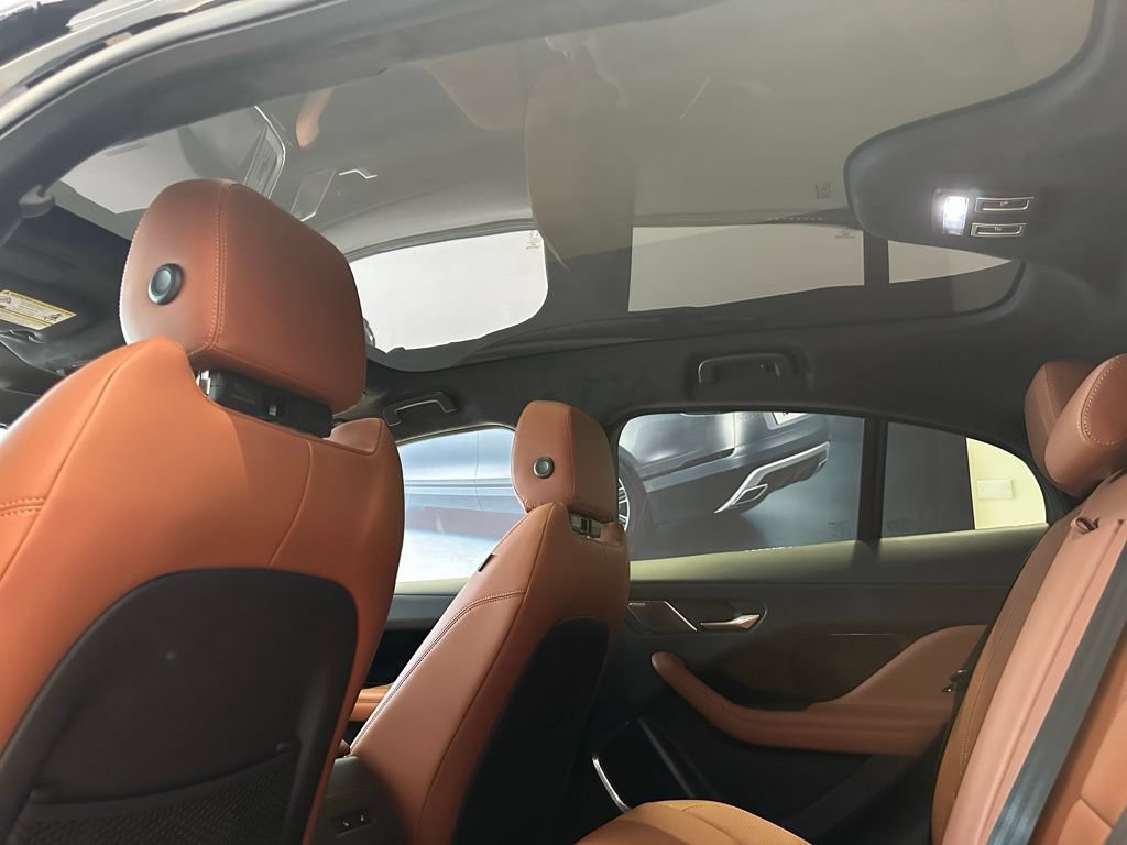New 2024 Jaguar I-PACE R-Dynamic HSE AWD/4WD image 9
