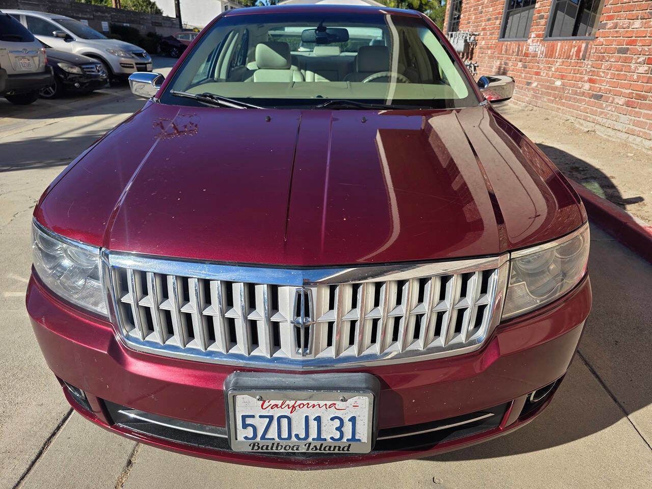 Used 2007 Lincoln MKZ image 2