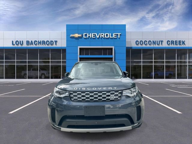 Used 2025 Land Rover Discovery S image 3