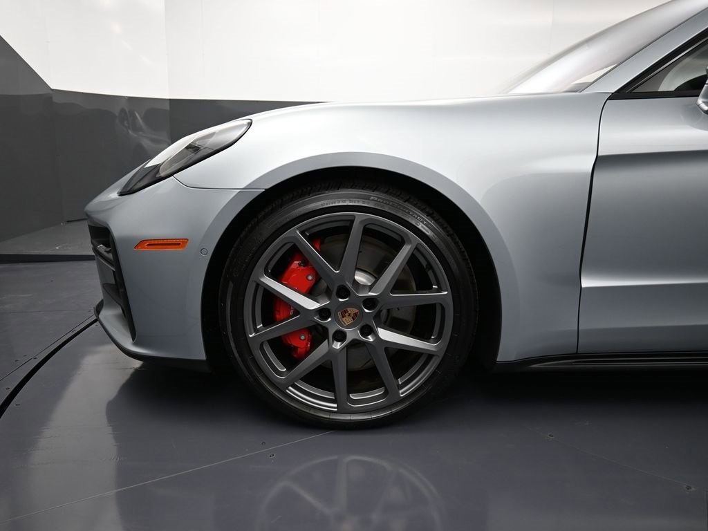 New 2026 Porsche Panamera GTS image 12