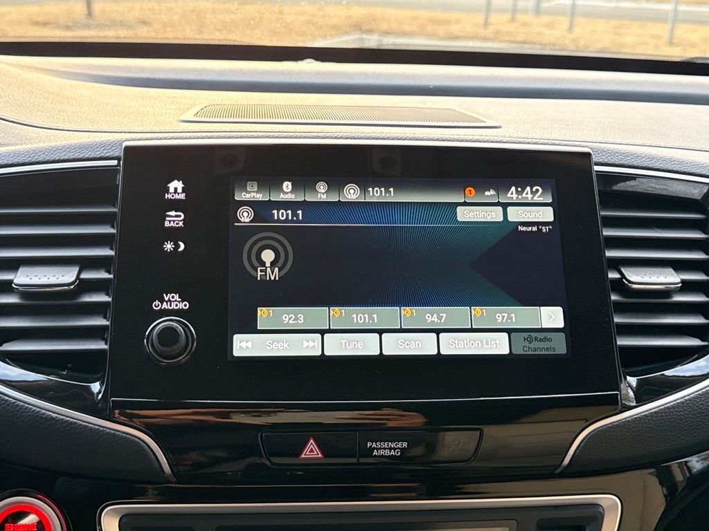 Used 2022 Honda Pilot Elite image 23