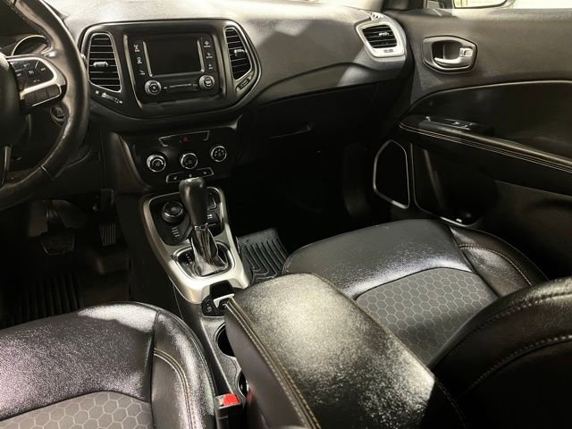 Used 2018 Jeep Compass Latitude w/ Cold Weather Group image 19