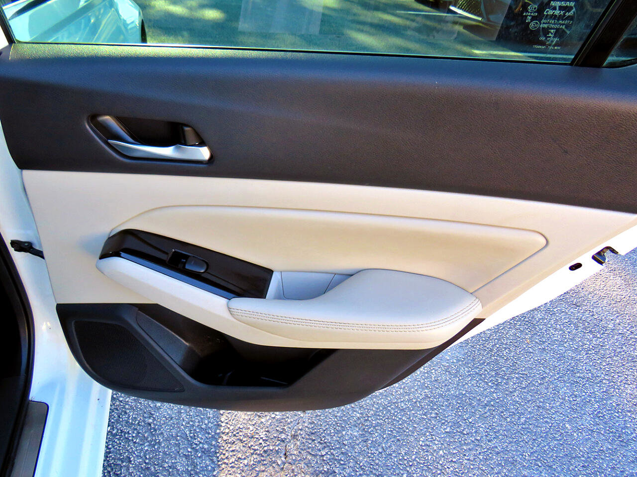 Used 2022 Nissan Altima 2.5 Platinum image 38