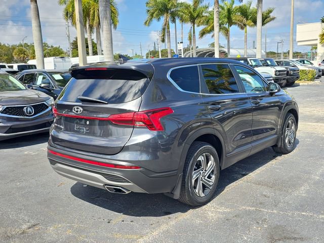 Used 2021 Hyundai Santa Fe SE image 3