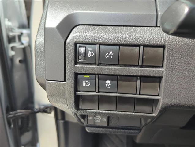Certified 2025 Toyota Tacoma SR w/ SR Upgrade Package image 15