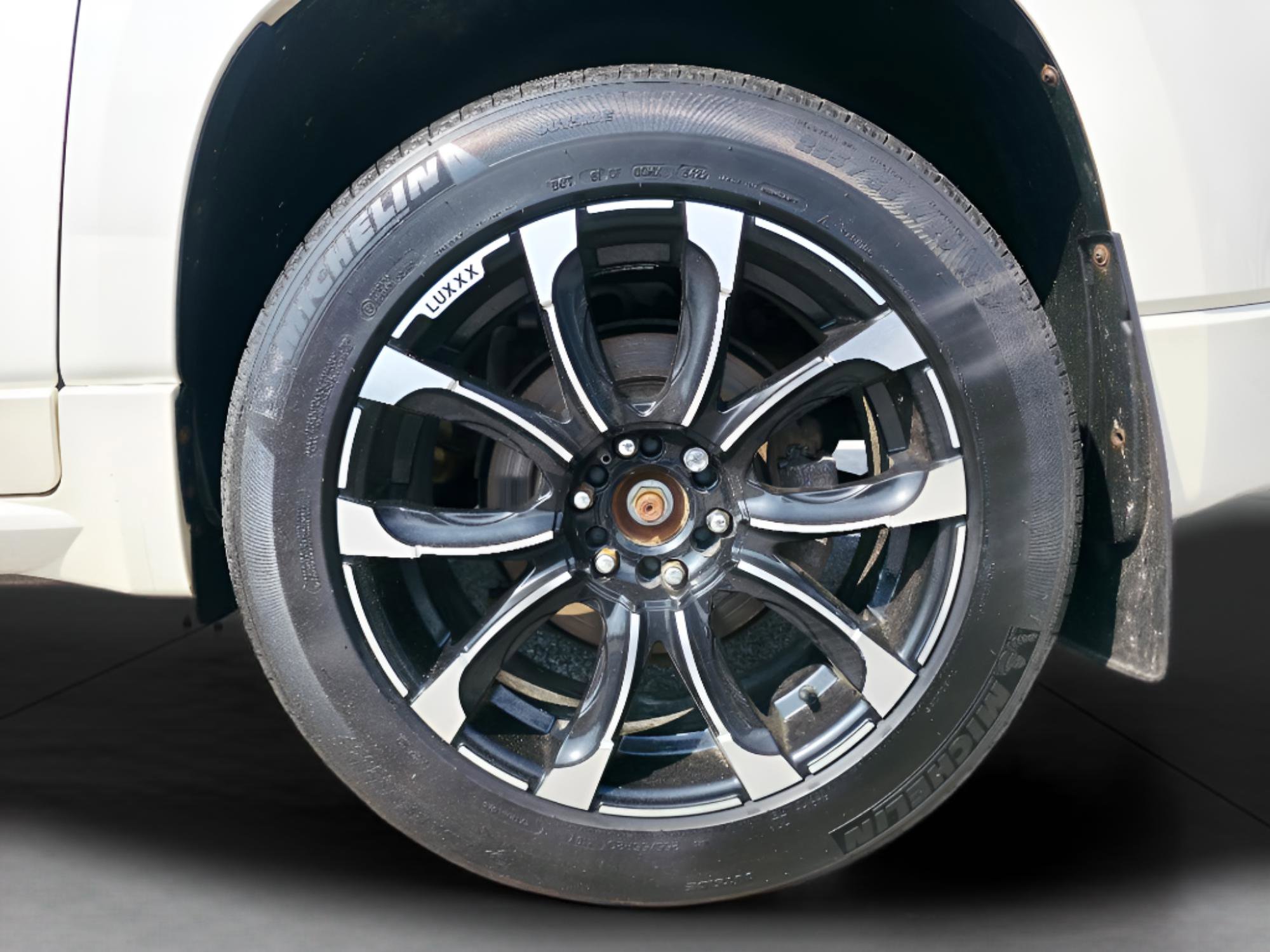 Used 2013 GMC Acadia Denali AWD/4WD image 6