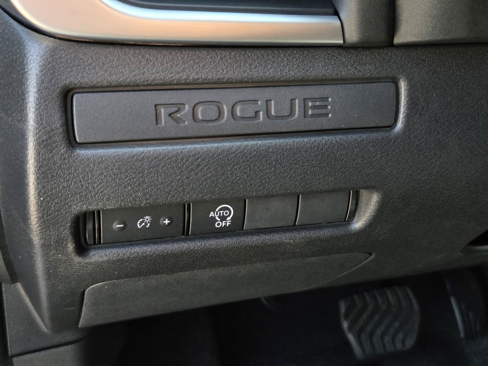New 2026 Nissan Rogue S FWD image 18