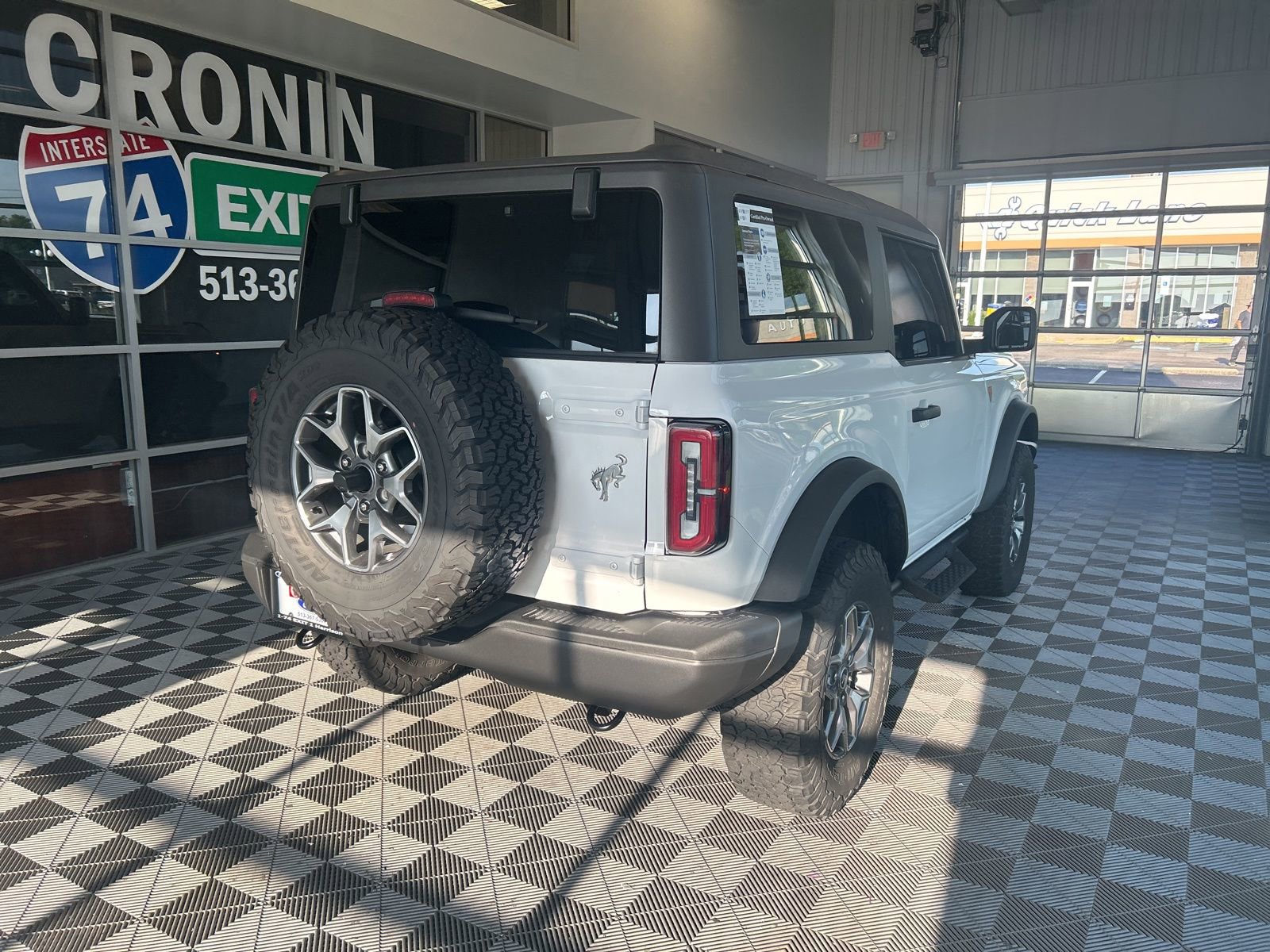 Used 2023 Ford Bronco Badlands image 5