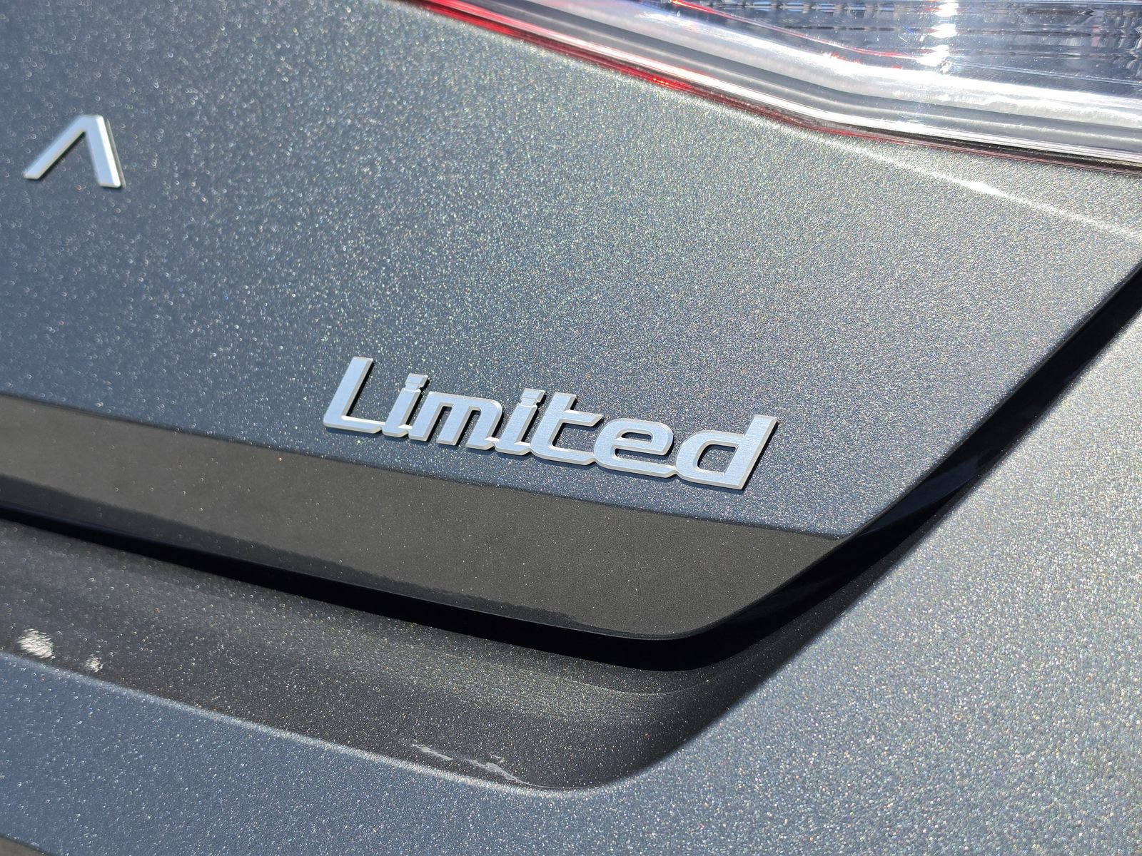 New 2026 Hyundai Elantra Limited FWD image 39