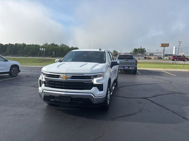 Used 2022 Chevrolet Silverado 1500 LT AWD/4WD image 6
