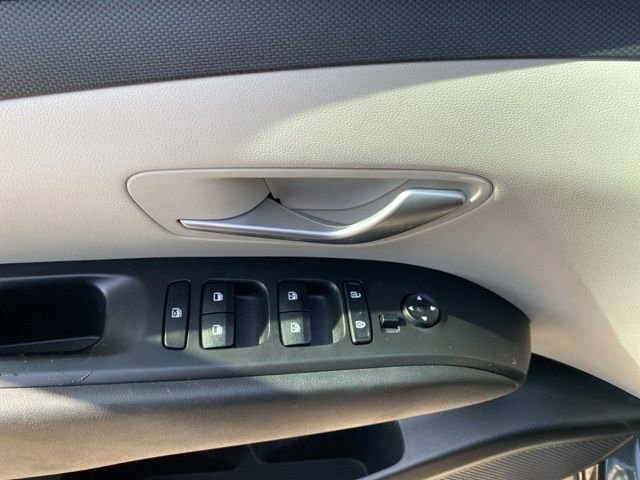 Used 2022 Hyundai Tucson SEL w/ Cargo Package AWD/4WD image 13