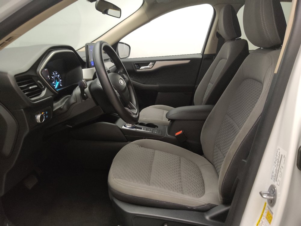Used 2020 Ford Escape SE FWD image 17