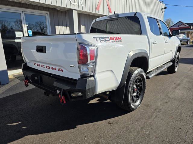 Used 2021 Toyota Tacoma TRD Off-Road image 5