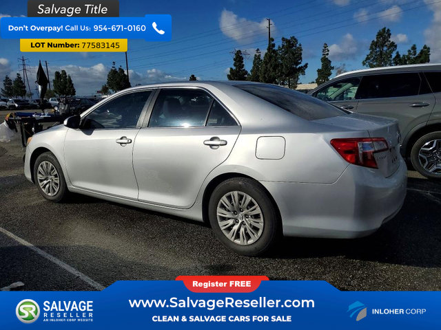 Used 2012 Toyota Camry image 3
