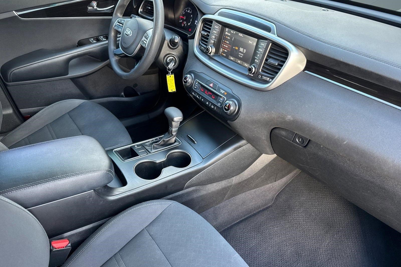 Used 2019 Kia Sorento FWD V6 image 30
