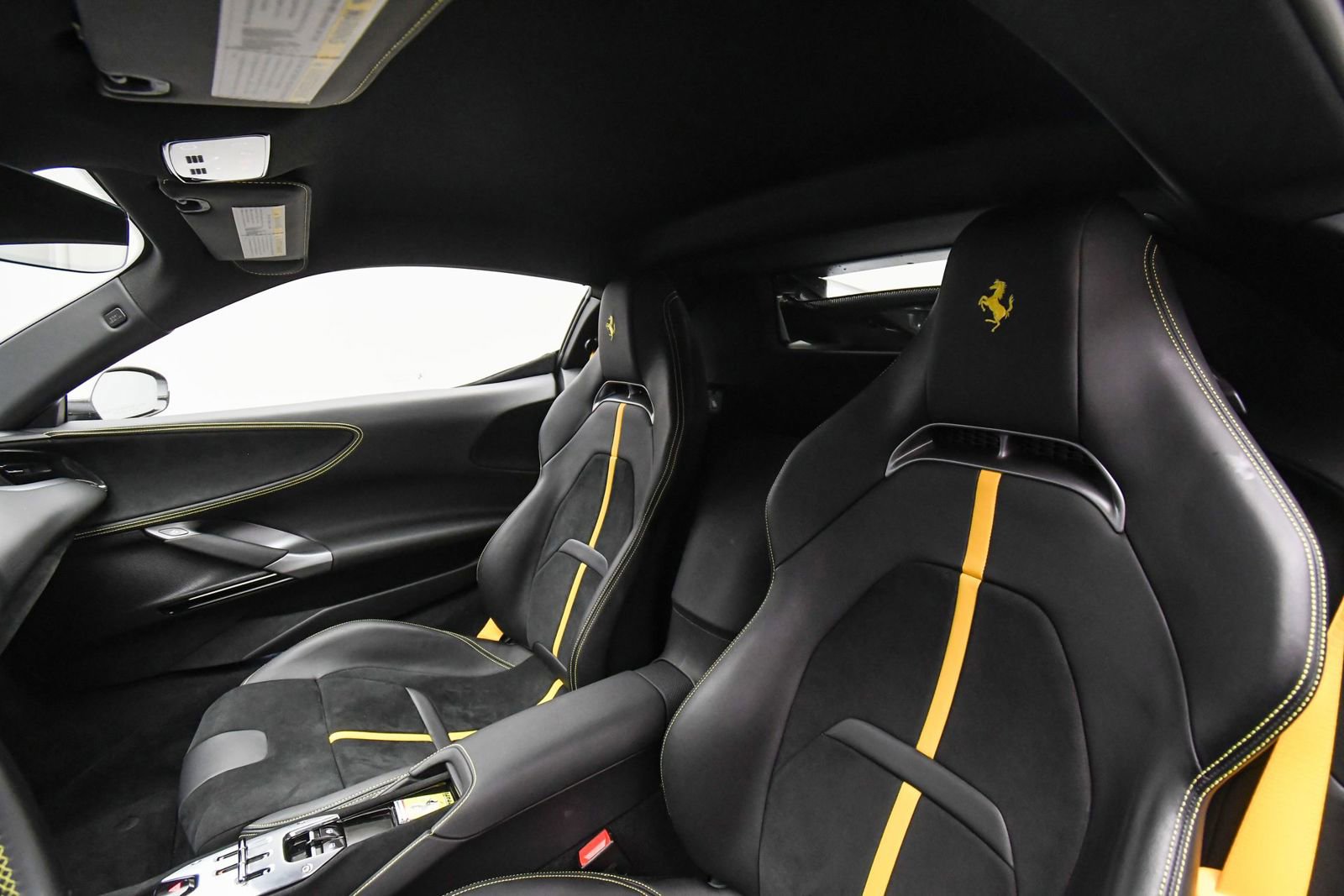 Used 2022 Ferrari SF90 Stradale image 57