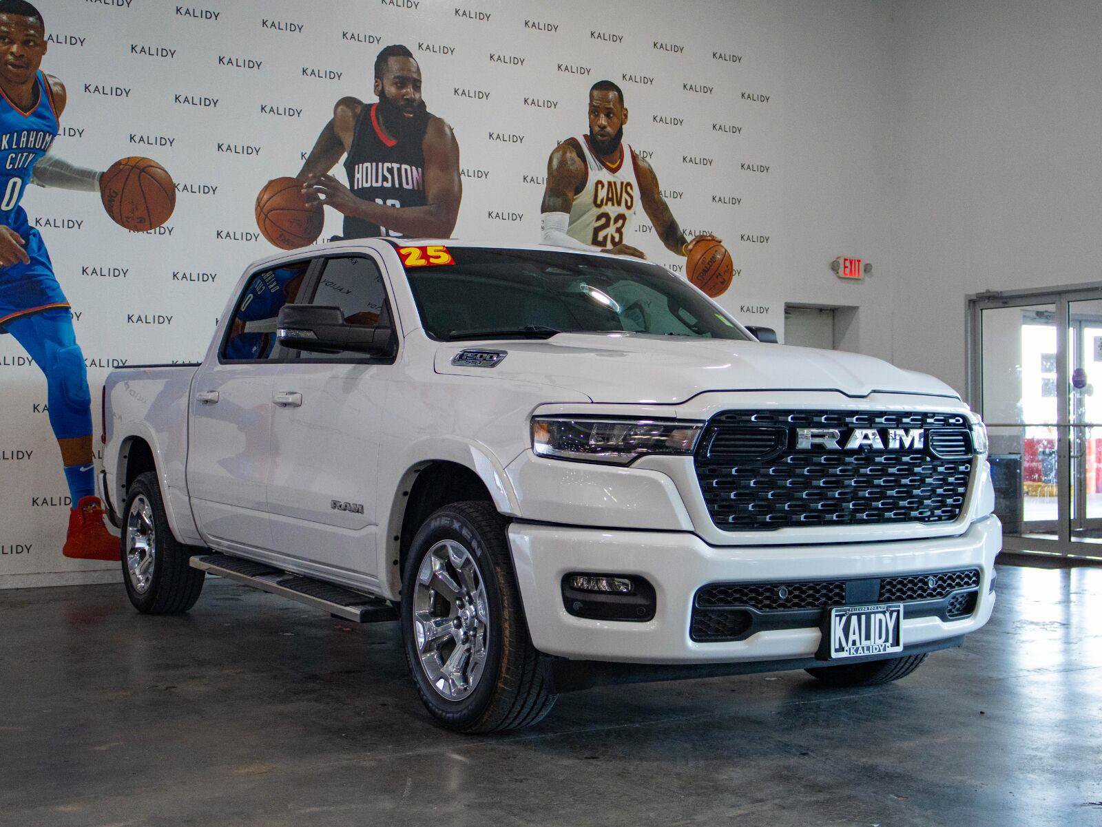Used 2025 RAM 1500 Lone Star AWD/4WD image 19