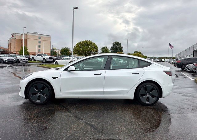 Used 2022 Tesla Model 3 Long Range AWD/4WD image 5