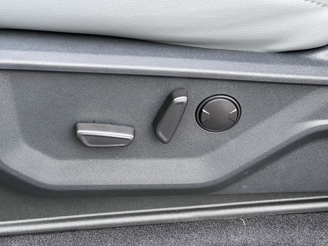 New 2025 Ford F150 Lightning Flash AWD/4WD image 17