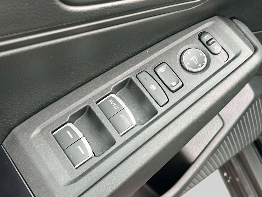 Used 2025 Honda Accord LX image 18