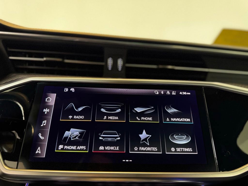 Used 2021 Audi S6 Prestige w/ Prestige Package image 22