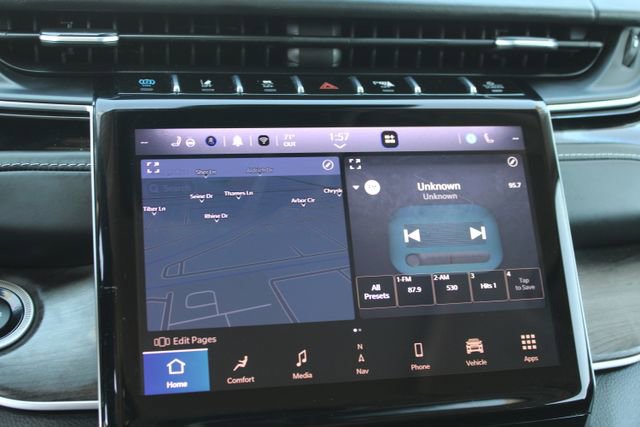 Used 2022 Jeep Grand Cherokee Limited 4xe w/ Luxury Tech Group II image 26