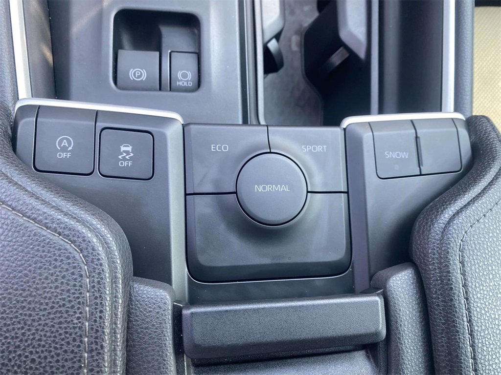 Used 2025 Toyota Grand Highlander FWD image 26