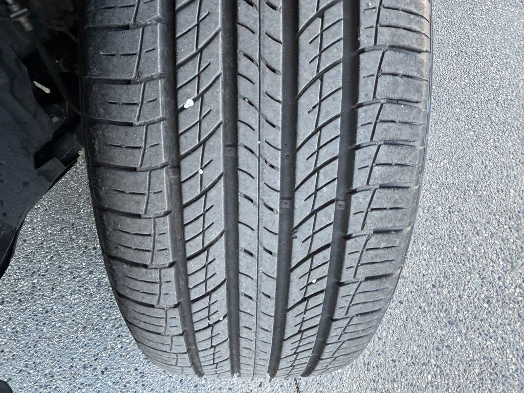Used 2024 Honda Pilot LX image 32
