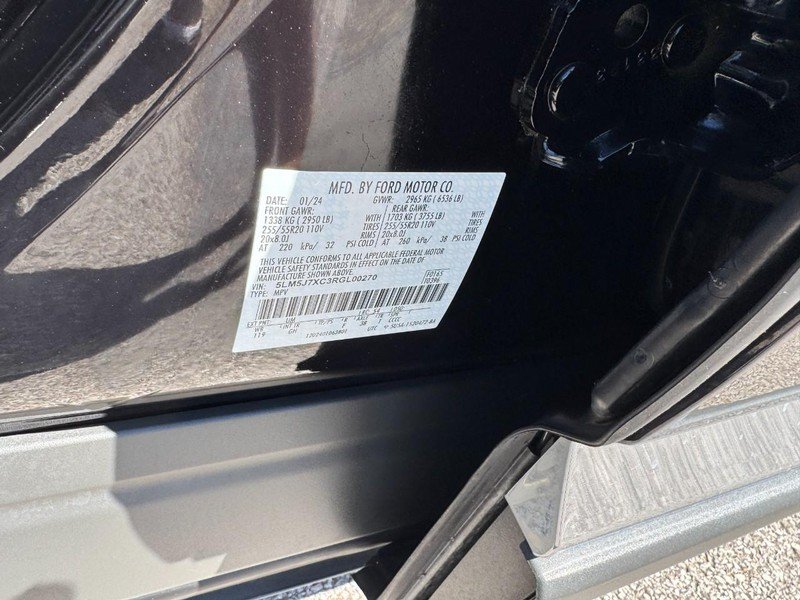 Used 2024 Lincoln Aviator Reserve AWD/4WD image 28