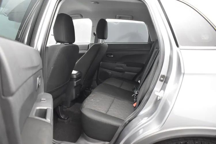 Used 2025 Mitsubishi Outlander Sport LE AWD/4WD image 15