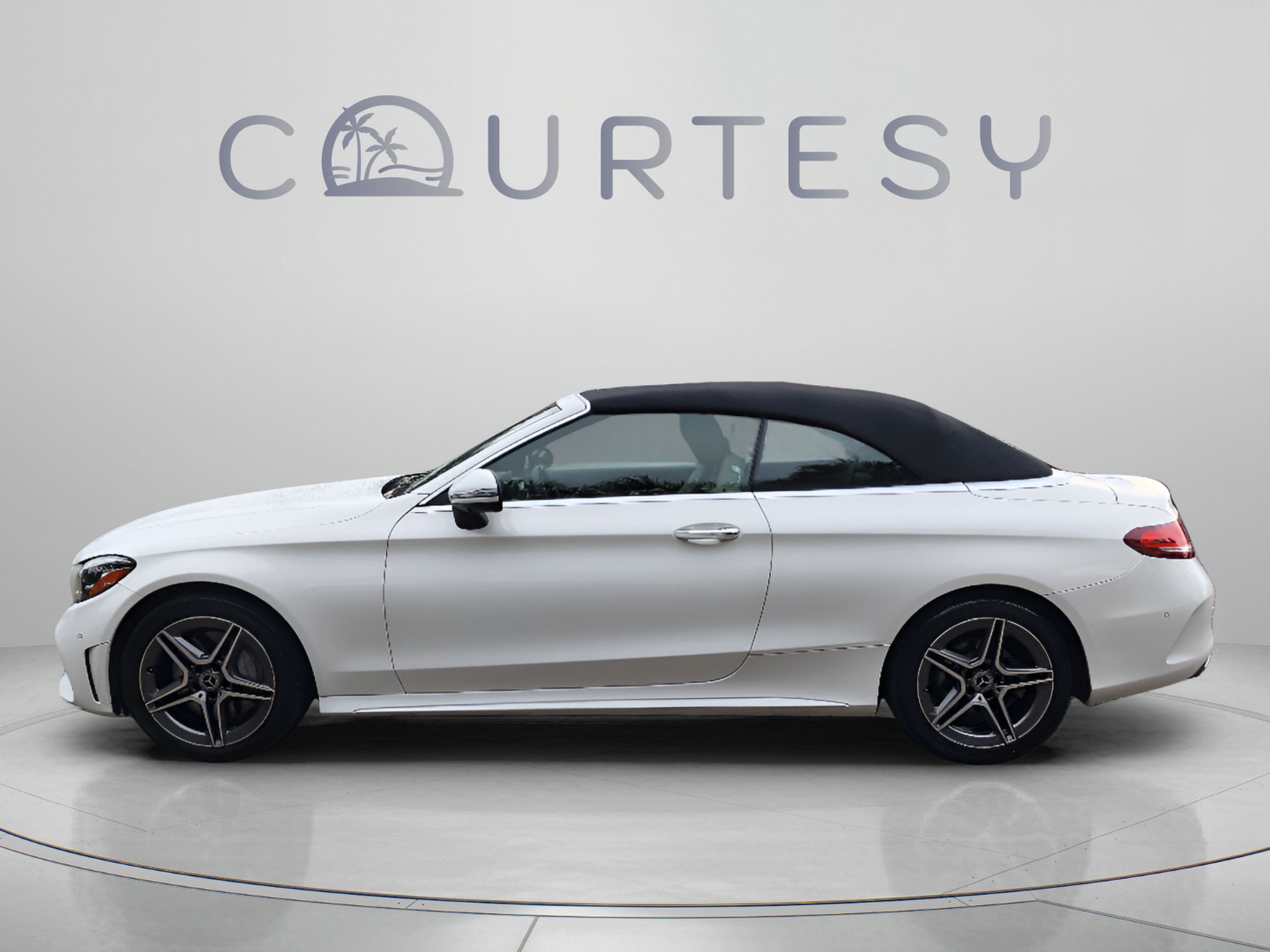 Used 2020 Mercedes-Benz C 300 4MATIC Cabriolet image 3