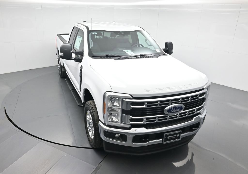 New 2026 Ford F350 XLT w/ FX4 Off-Road Package image 34