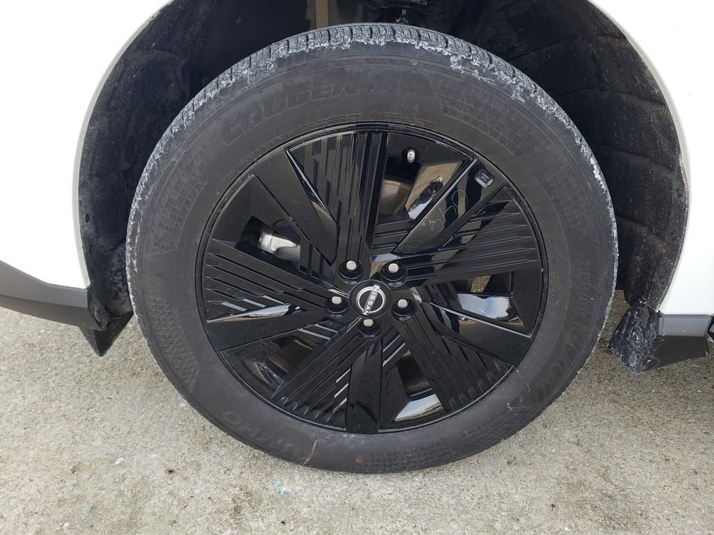 Certified 2025 Nissan Murano SV AWD/4WD image 42