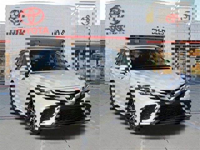 Used 2023 Toyota Camry SE