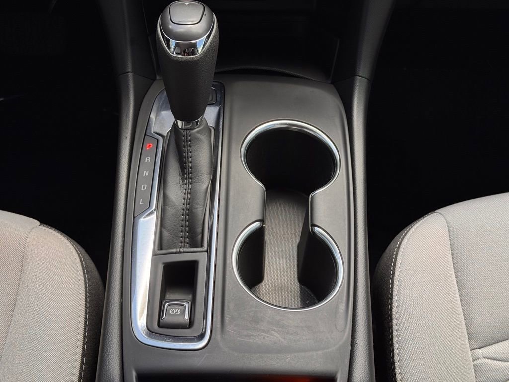 Used 2021 Chevrolet Equinox LS image 24