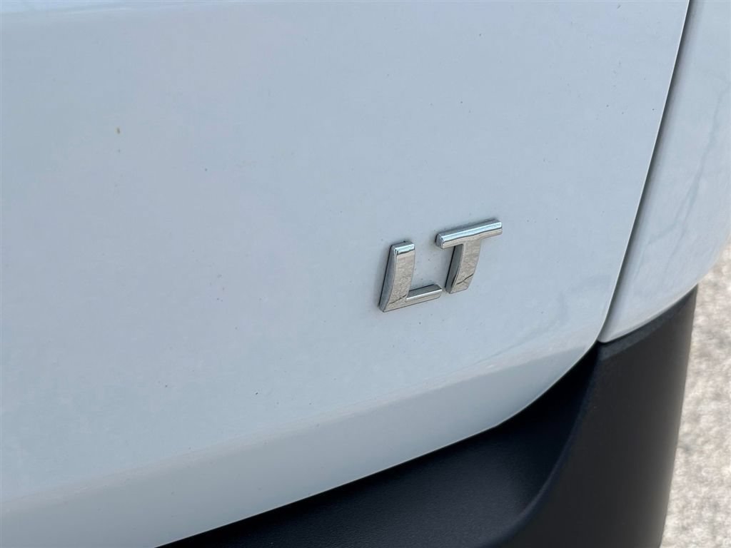 Used 2023 Chevrolet Traverse LT AWD/4WD image 10