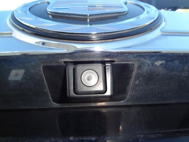 Used 2011 Cadillac Escalade Premium AWD/4WD image 13