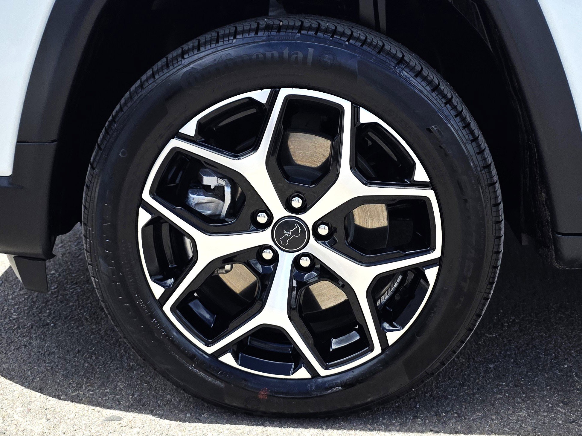 Certified 2026 Jeep Compass Limited AWD/4WD image 9
