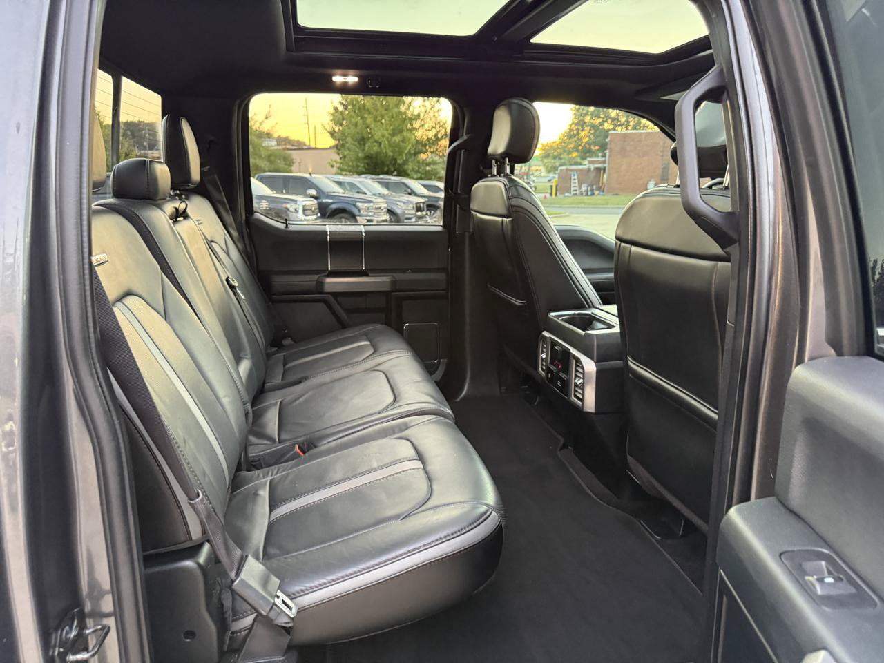 Used 2018 Ford F150 Platinum w/ Equipment Group 701A Luxury AWD/4WD image 35