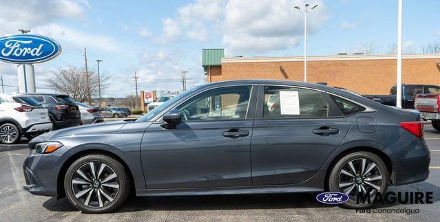 Used 2022 Honda Civic EX image 9