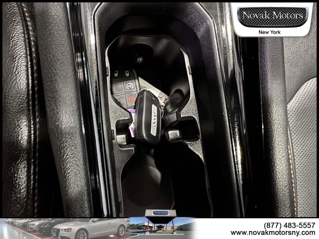Used 2023 Jeep Compass Limited w/ Sun and Sound Group image 22