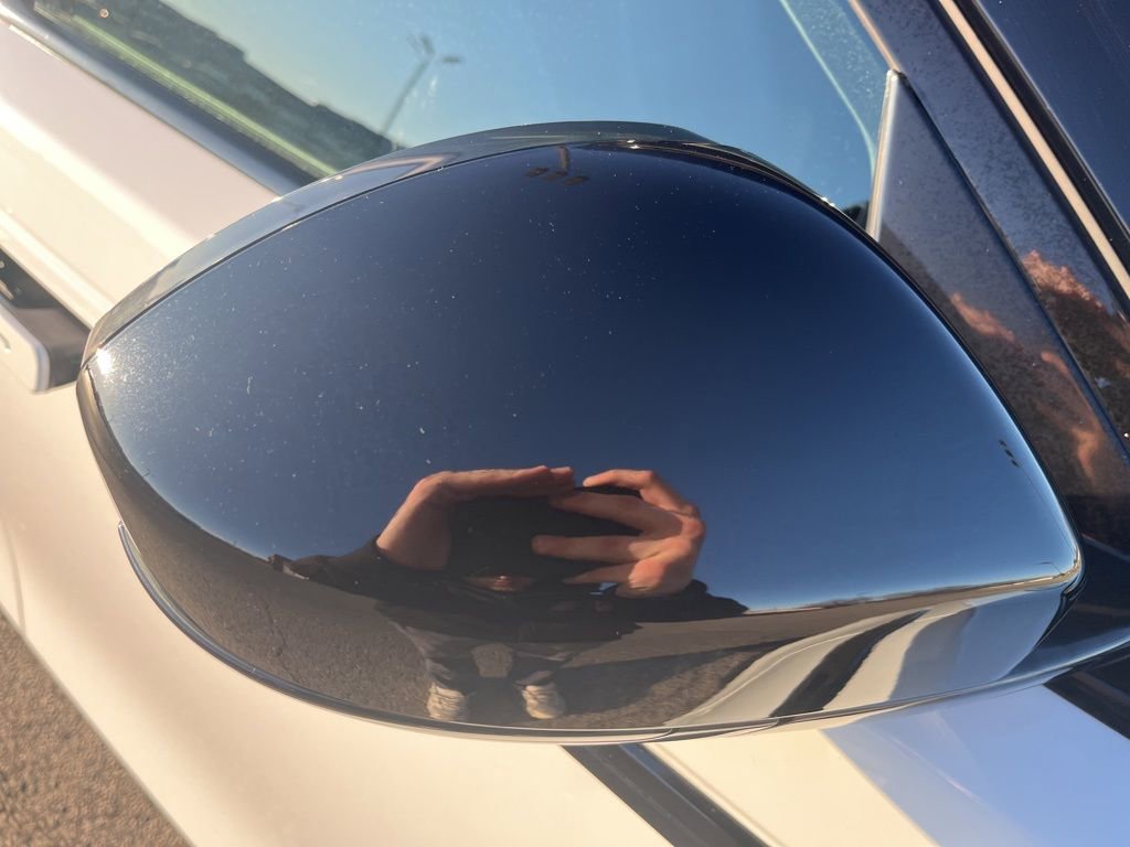 Used 2023 Land Rover Range Rover Velar R-Dynamic S image 53