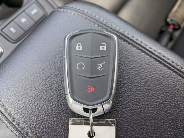 Used 2019 Cadillac XT4 Premium Luxury w/ Enhanced Visibility Package FWD image 32