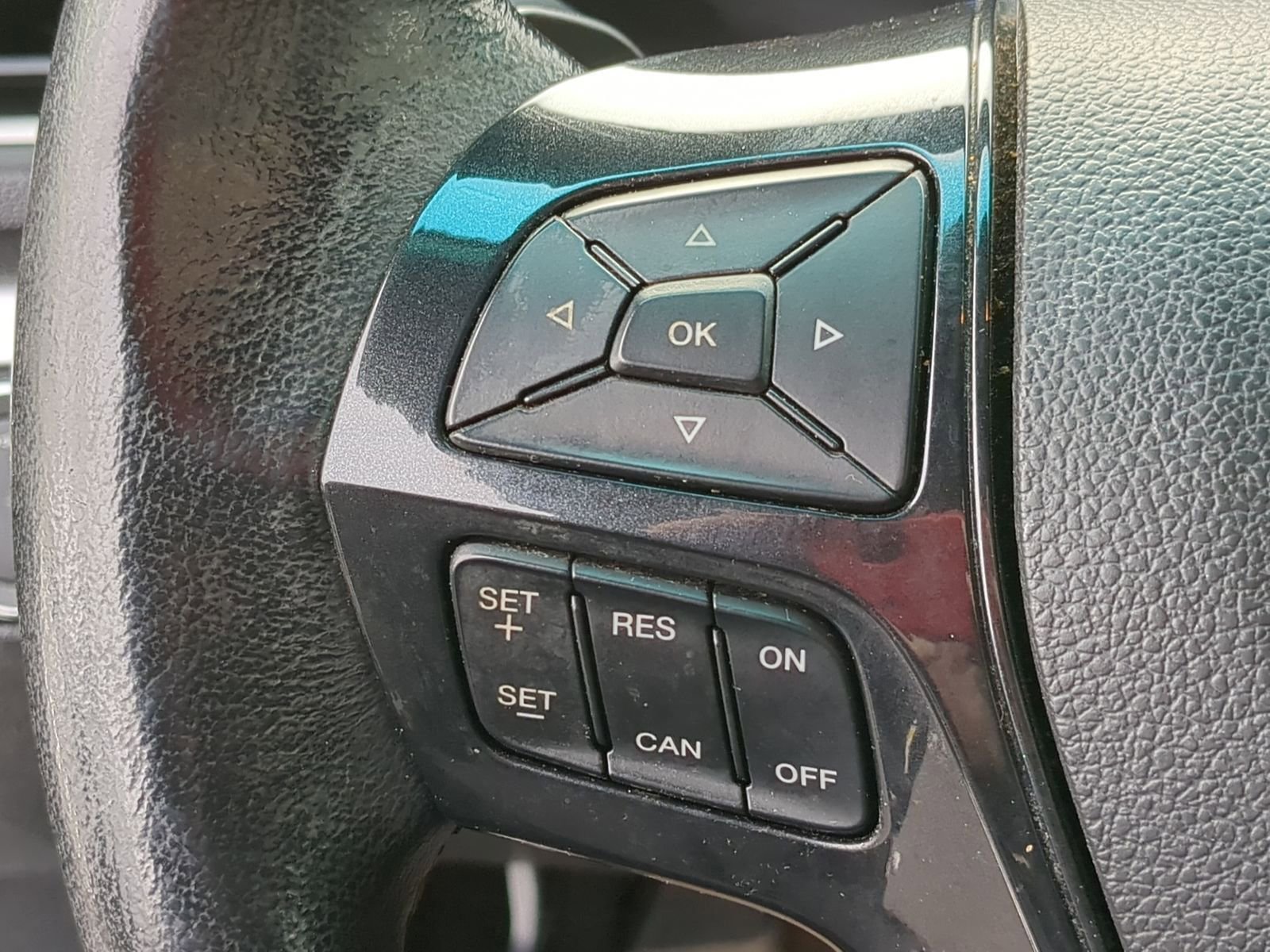 Used 2016 Ford Explorer XLT w/ Equipment Group 202A image 31